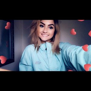 Meet your Posher, Lauryn